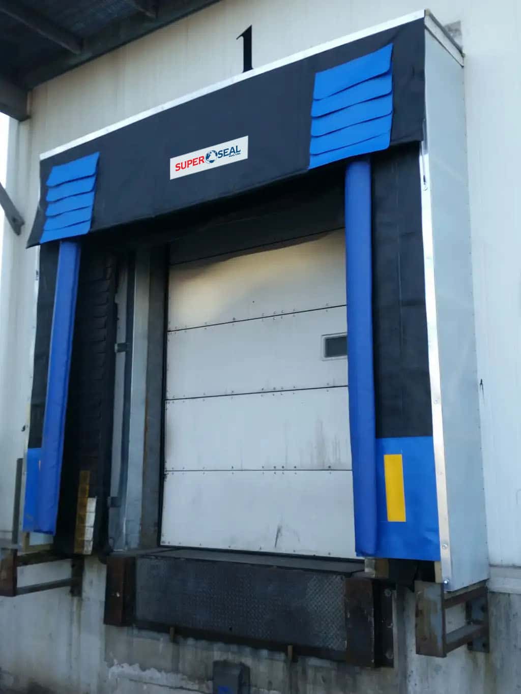 SS_401_dockSeal_withLogo